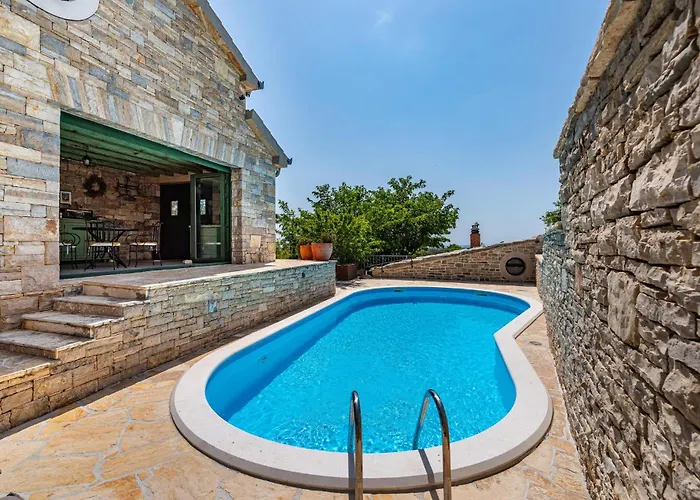 3 Bedroom Beautiful In Lisicic