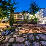 3 Bedroom Beautiful In Lisicic *
