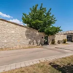 3 Bedroom Beautiful In Lisicic Lisicici
