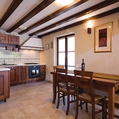 3 Bedroom Beautiful In Lisicic Lisicici