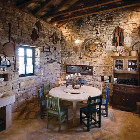 Belle Maison Avec Sauna à Lisicic * Lisicici