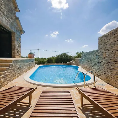 Belle Maison Avec Sauna à Lisicic Hébergement de vacances Lisicici
