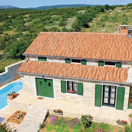 Belle Maison Avec Sauna à Lisicic Lisicici