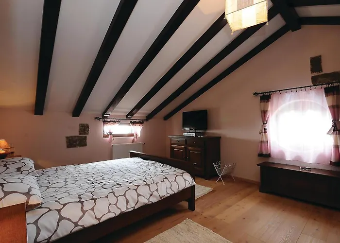 3 Bedroom Beautiful In Lisicic Lisicici